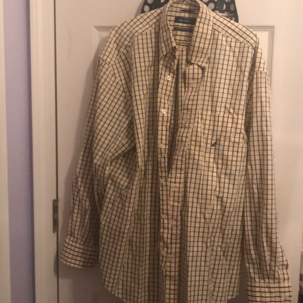 Nautica men’s button down shirt new without tags